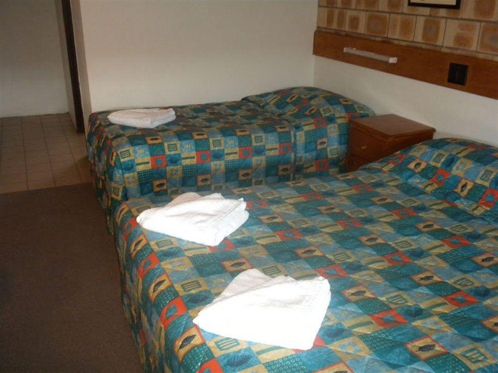 Chalet Motor Inn Bundaberg Zewnętrze zdjęcie