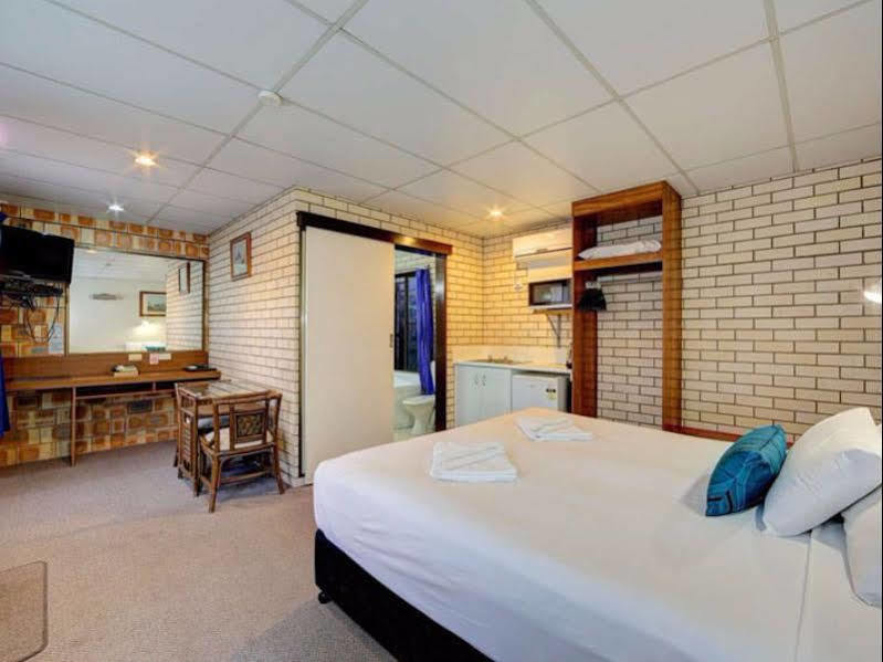 Chalet Motor Inn Bundaberg Zewnętrze zdjęcie