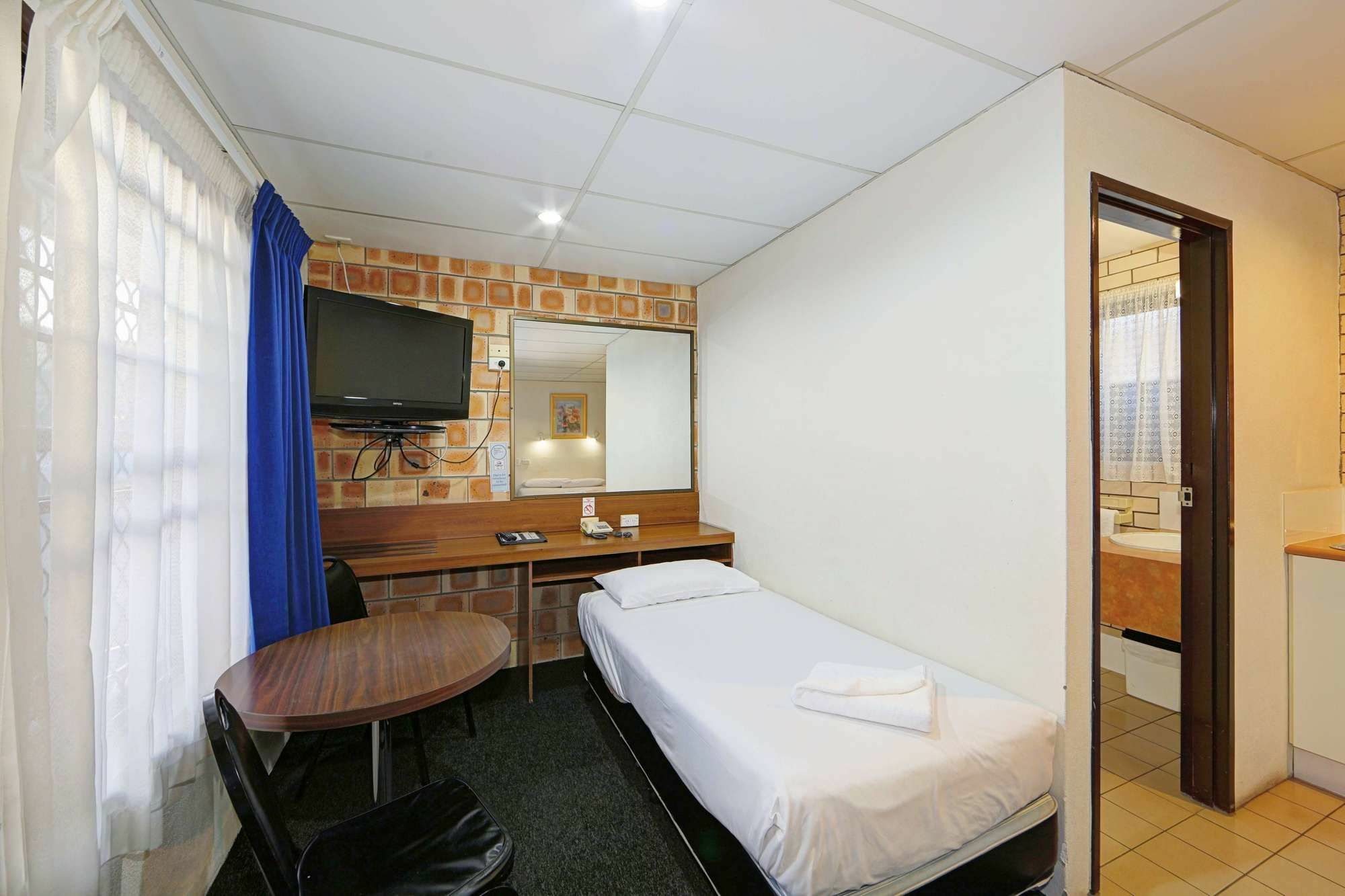Chalet Motor Inn Bundaberg Zewnętrze zdjęcie